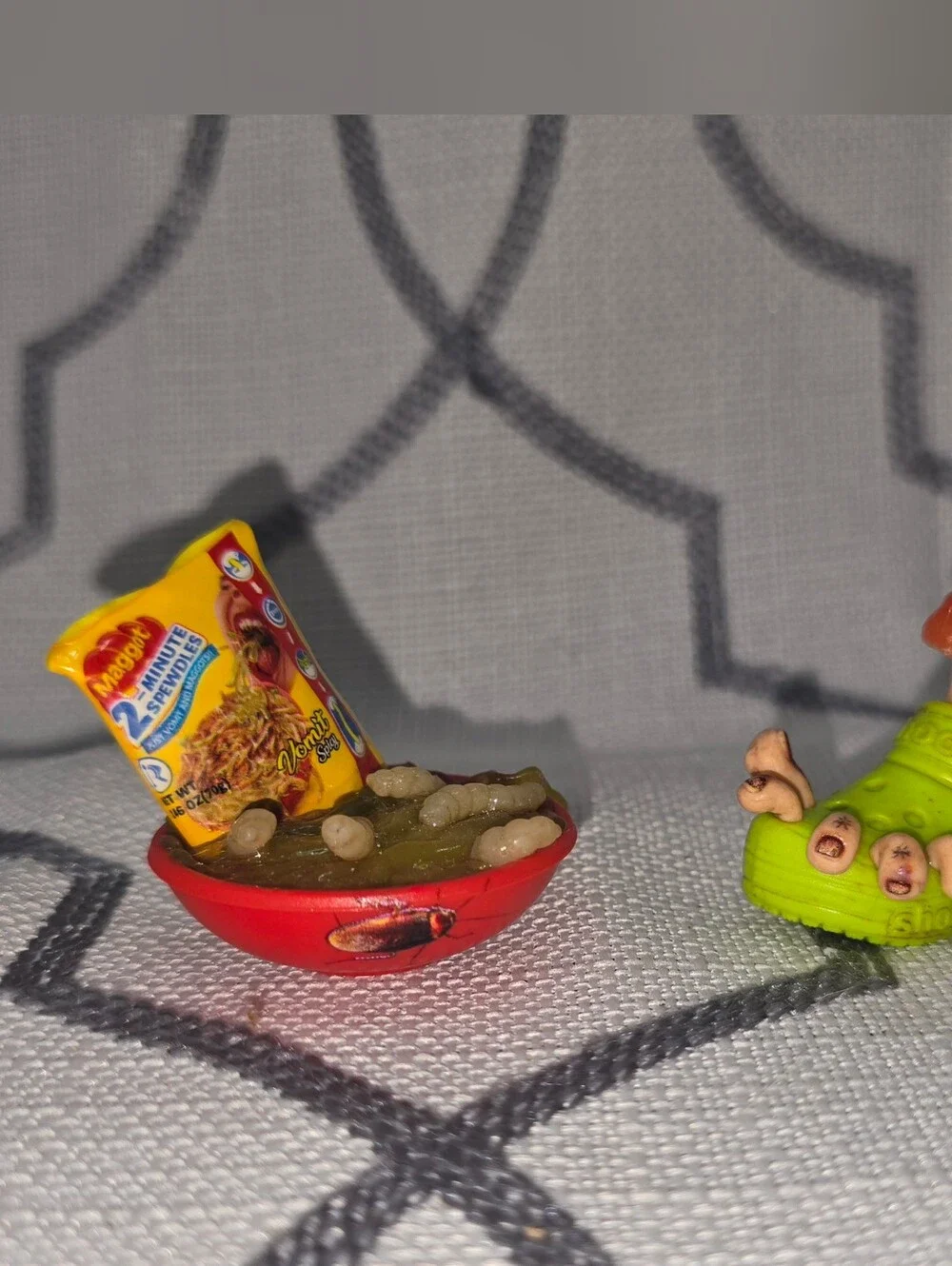 Zuru Mega Gross Minis Series 2 Shocks  & Minute Spewdles Set of 2 Toys